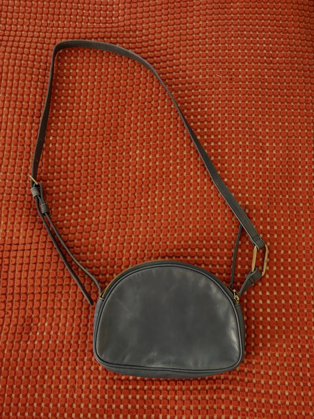NWT Classic Half-Moon Crossbody Bag - Madewell